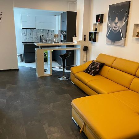 Fancy Westpark 2 Residence Lakeview W7 Бухарест Экстерьер фото