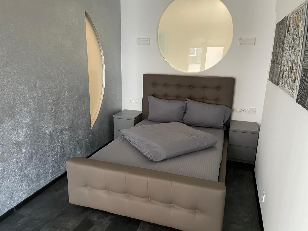 Fancy Westpark 2 Residence Lakeview W7 Бухарест Экстерьер фото
