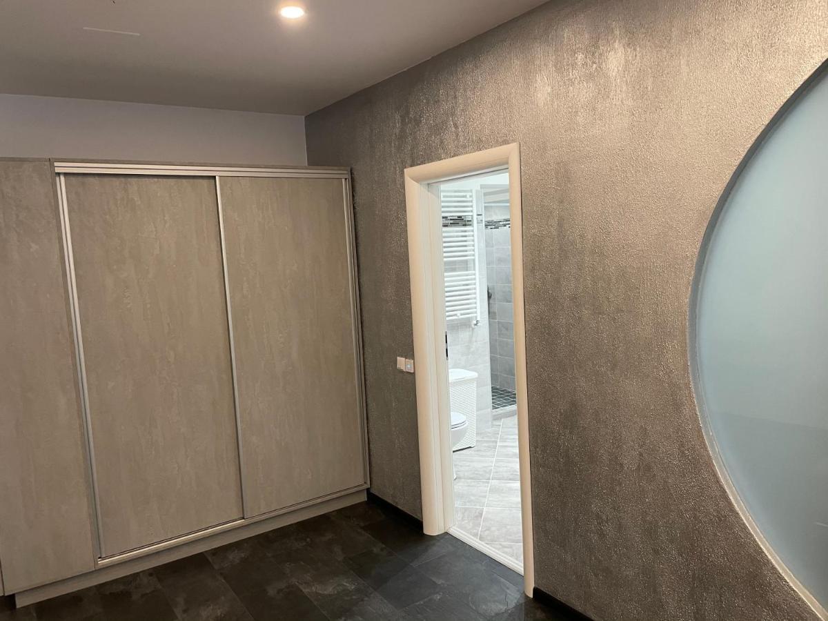 Fancy Westpark 2 Residence Lakeview W7 Бухарест Экстерьер фото